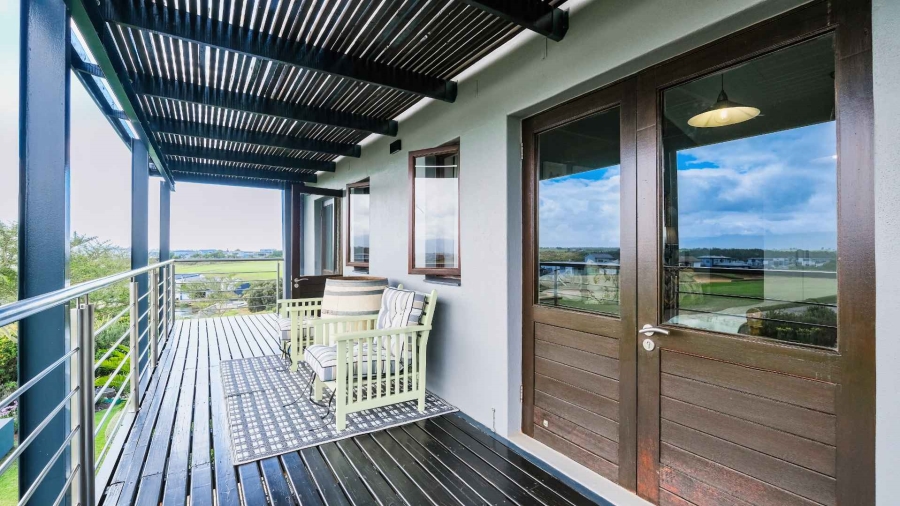 5 Bedroom Property for Sale in Oubaai Western Cape
